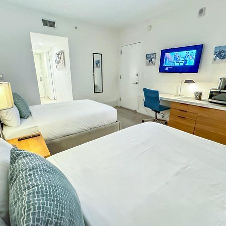 Mvr Apartments At Beachwalk Resort Hallandale Beach Extérieur photo