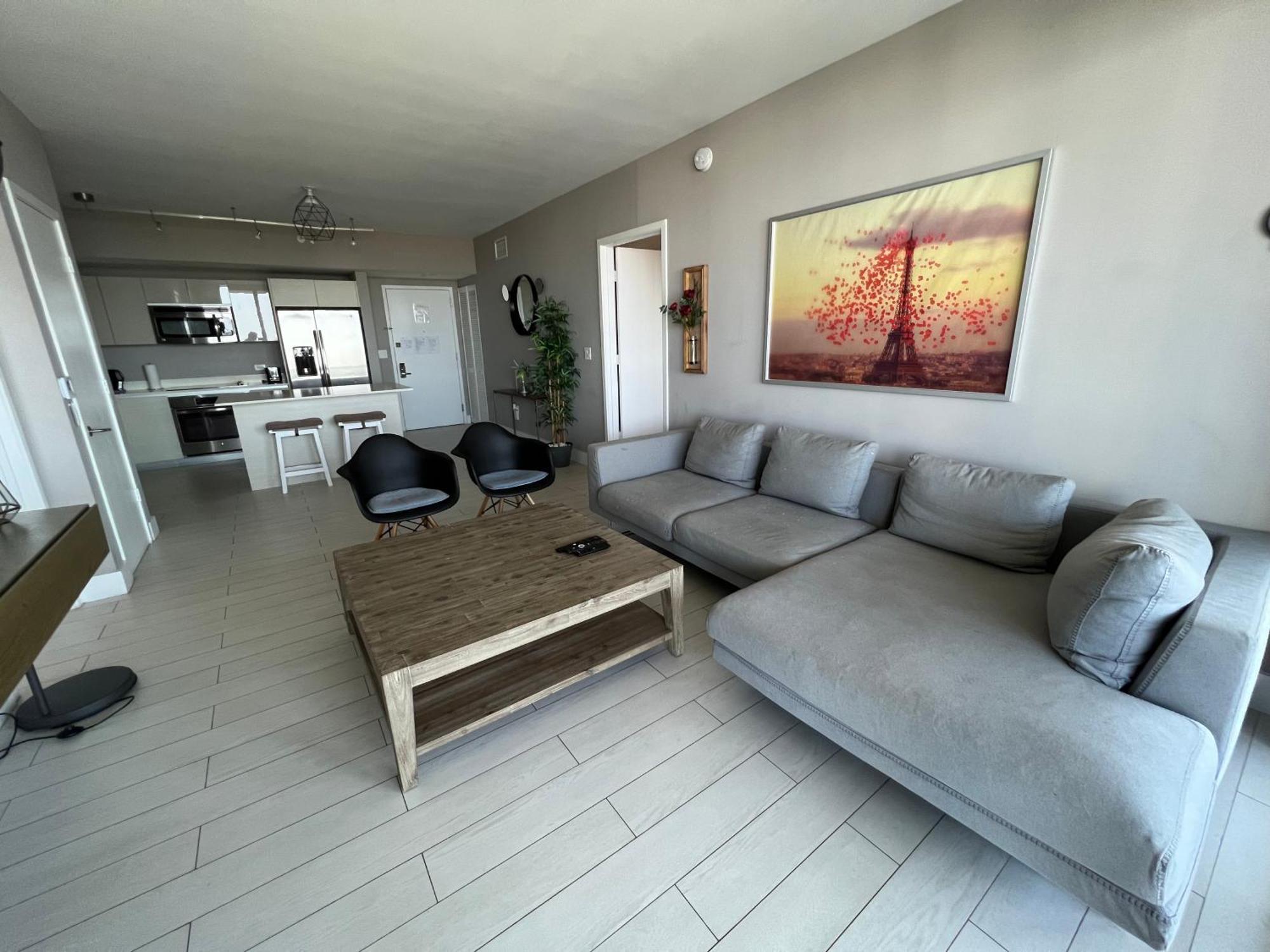 Mvr Apartments At Beachwalk Resort Hallandale Beach Extérieur photo