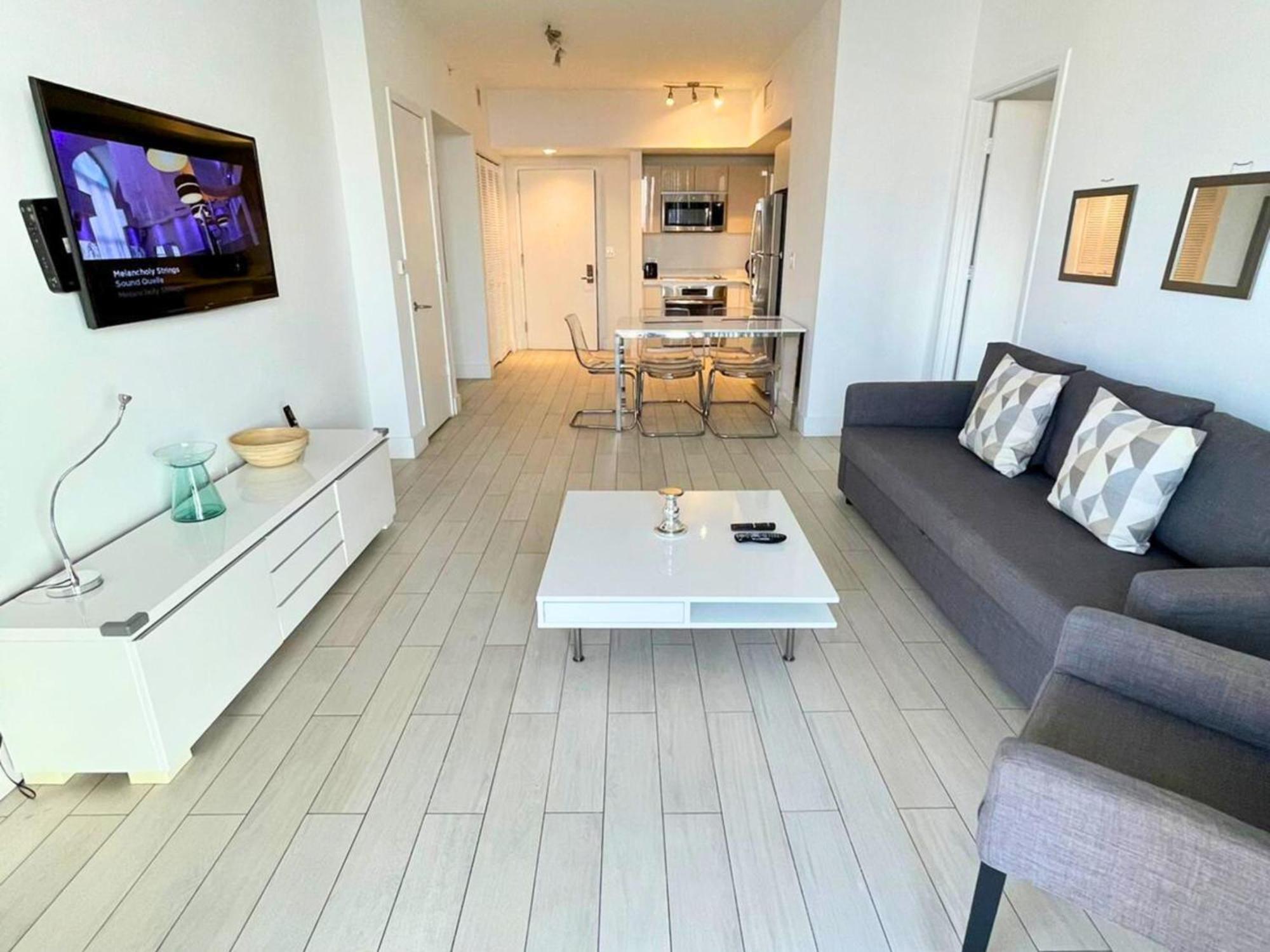 Mvr Apartments At Beachwalk Resort Hallandale Beach Extérieur photo