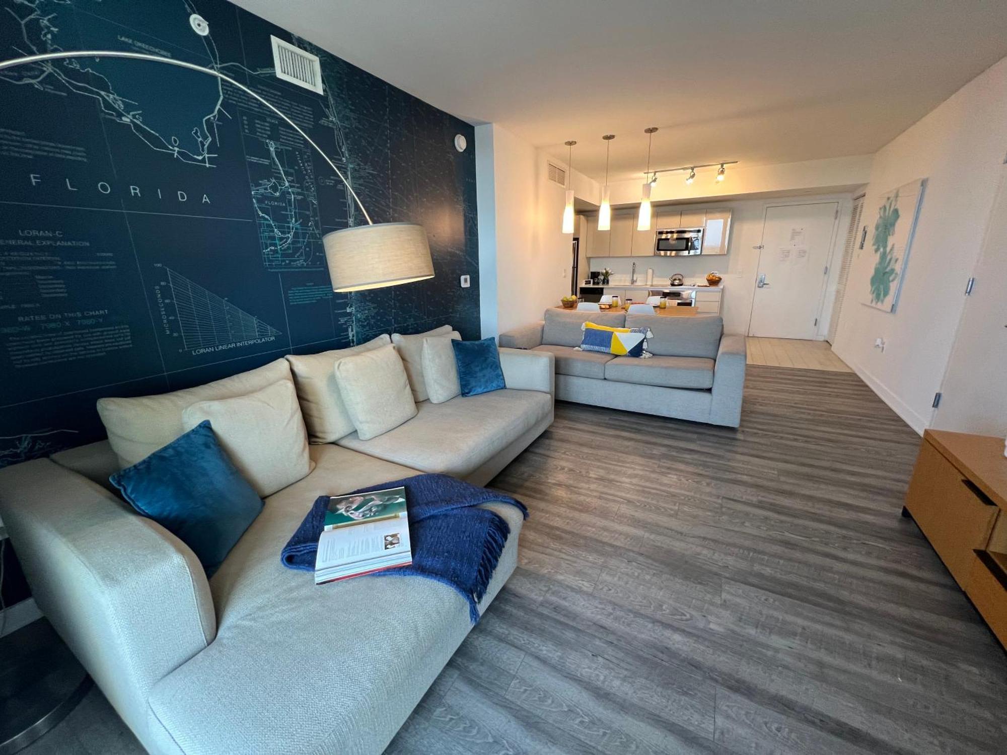 Mvr Apartments At Beachwalk Resort Hallandale Beach Extérieur photo