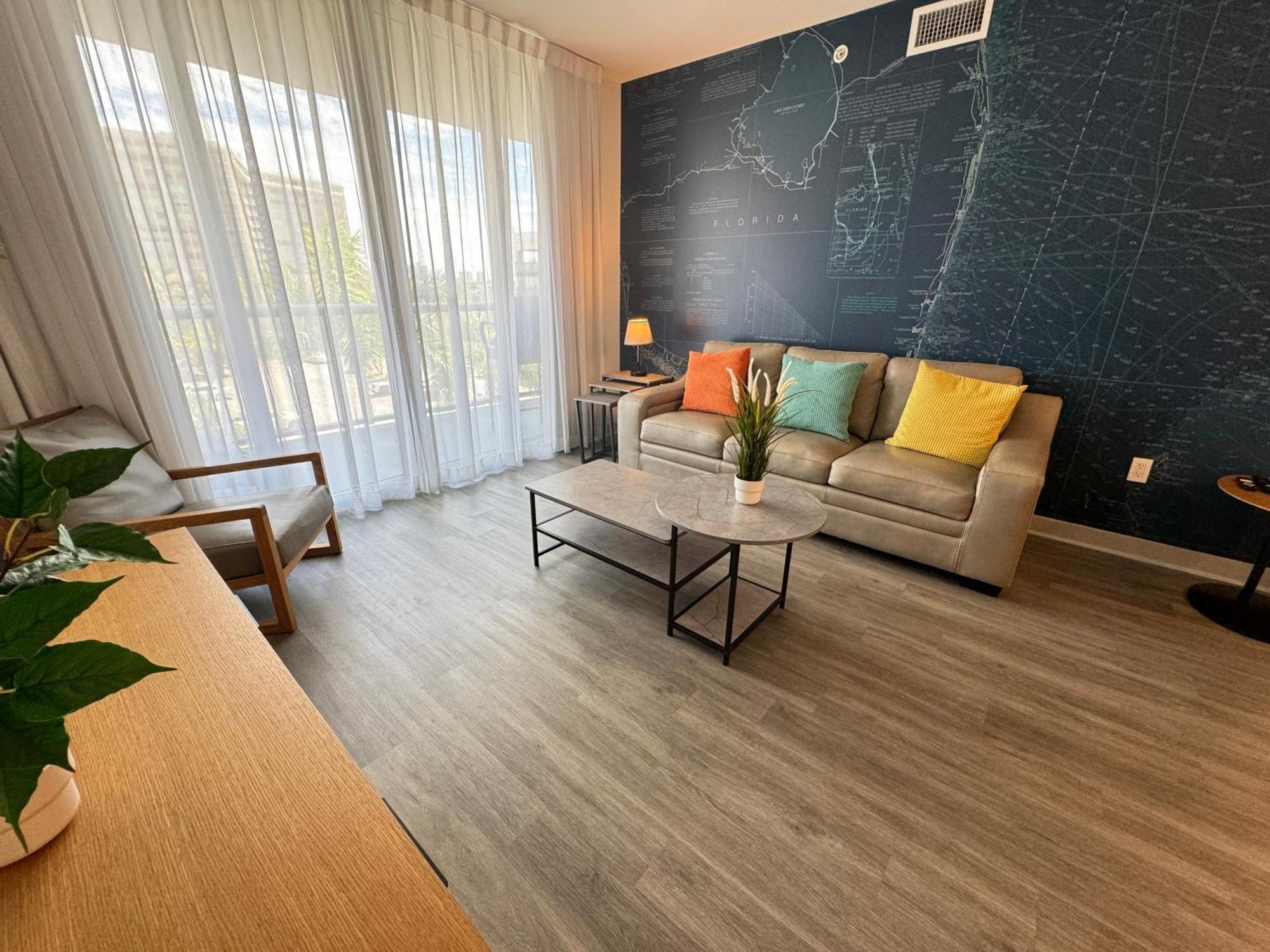 Mvr Apartments At Beachwalk Resort Hallandale Beach Extérieur photo
