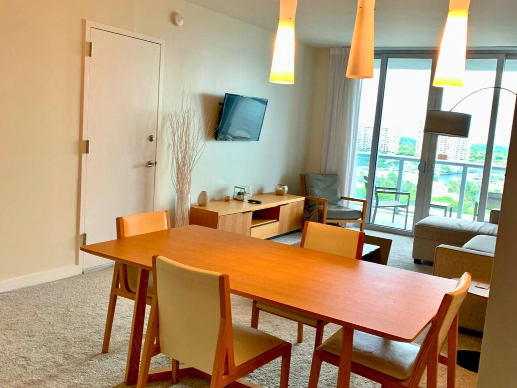 Mvr Apartments At Beachwalk Resort Hallandale Beach Extérieur photo