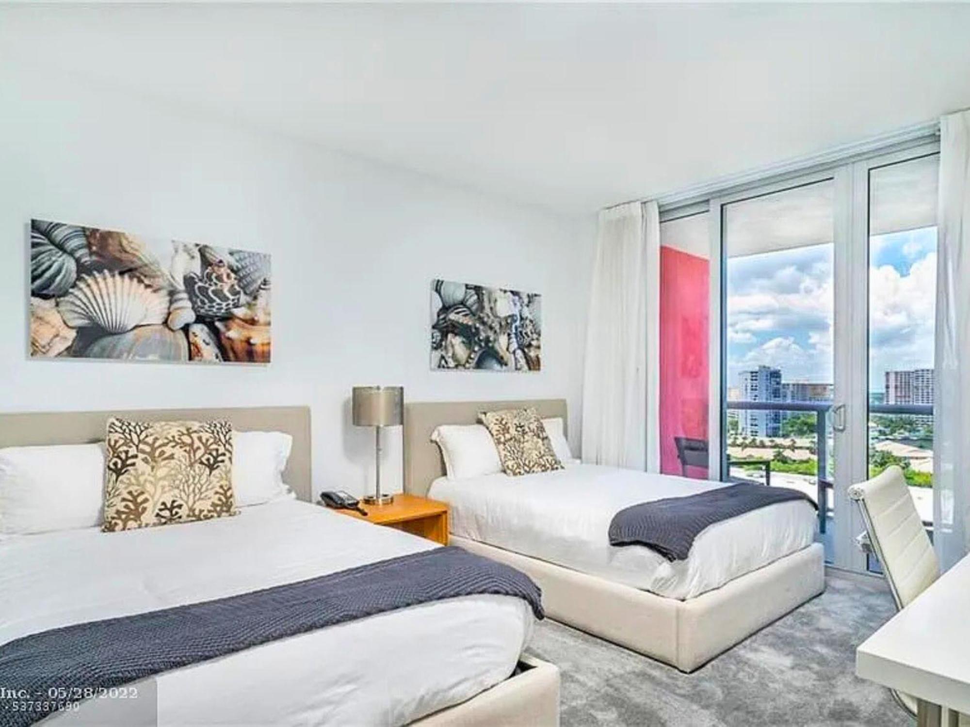 Mvr Apartments At Beachwalk Resort Hallandale Beach Extérieur photo