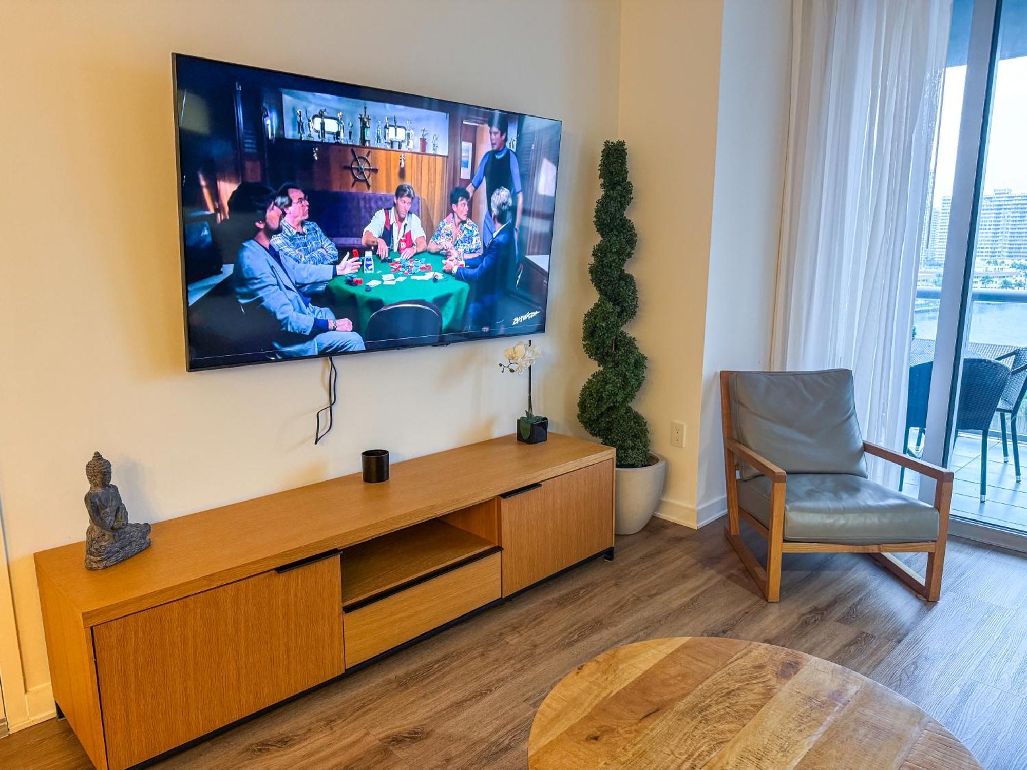 Mvr Apartments At Beachwalk Resort Hallandale Beach Extérieur photo